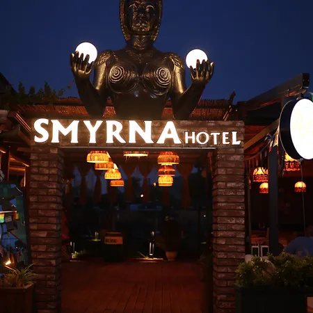 Hotel Smyrna 3*